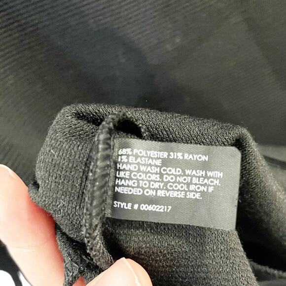 Club Monaco Black Structural Top Size Small - Picture 8 of 11